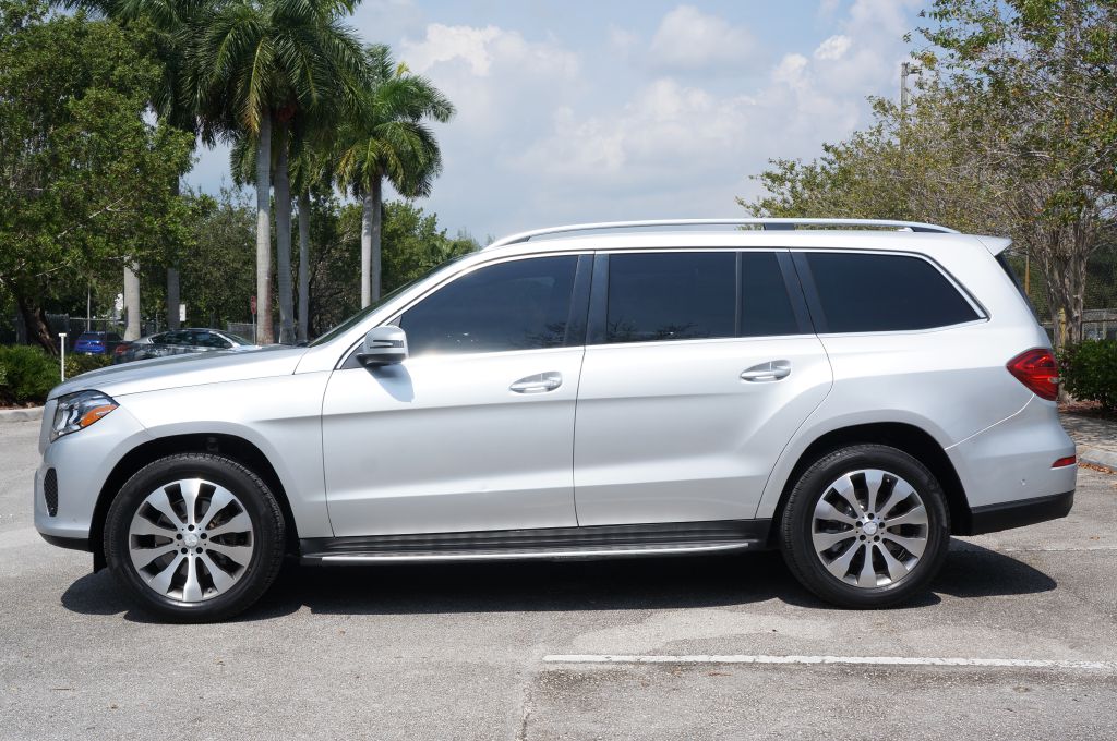 Photo 6 of this MERCEDES-BENZ GLS 450