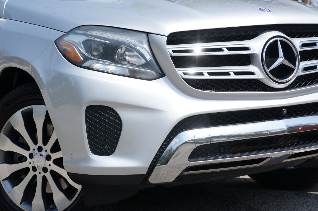Photo 13 of this MERCEDES-BENZ GLS 450