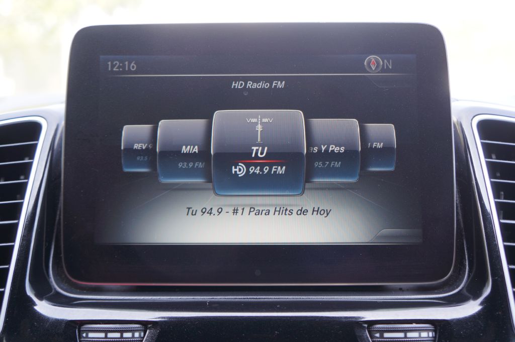 Photo 37 of this MERCEDES-BENZ GLS 450