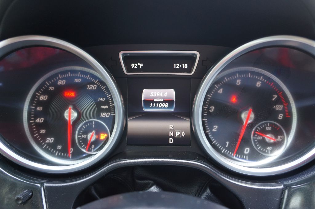 Photo 46 of this MERCEDES-BENZ GLS 450