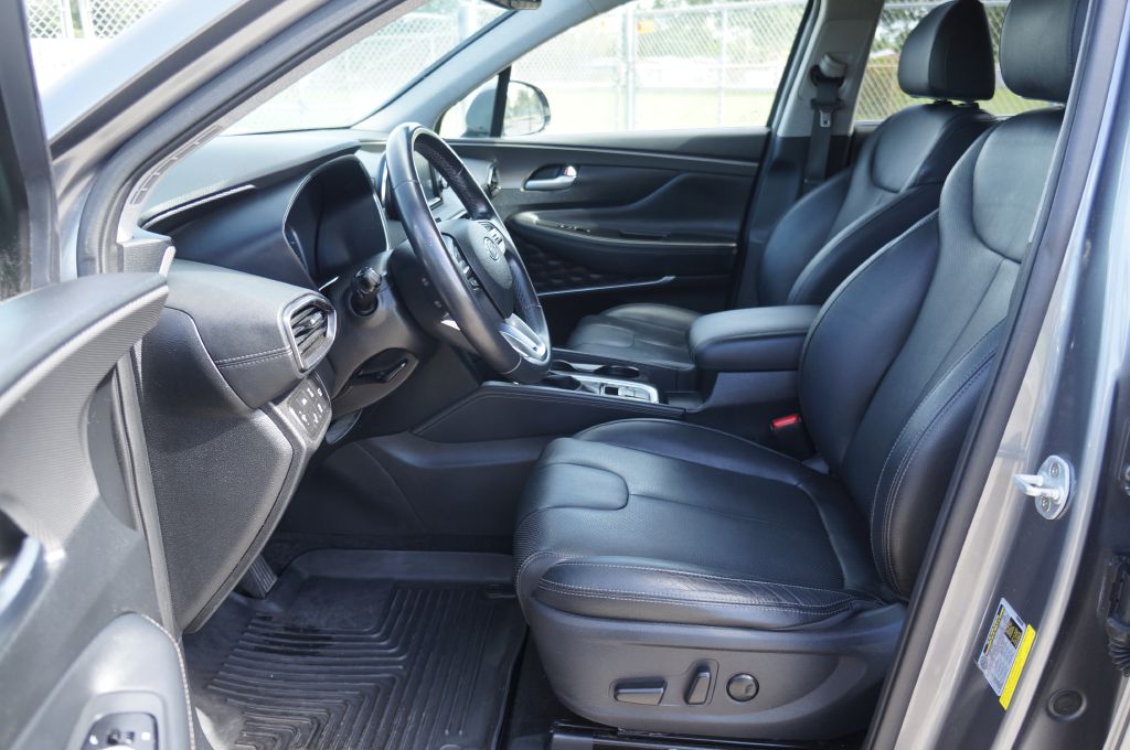 Photo 21 of this HYUNDAI SANTA FE LIMITE