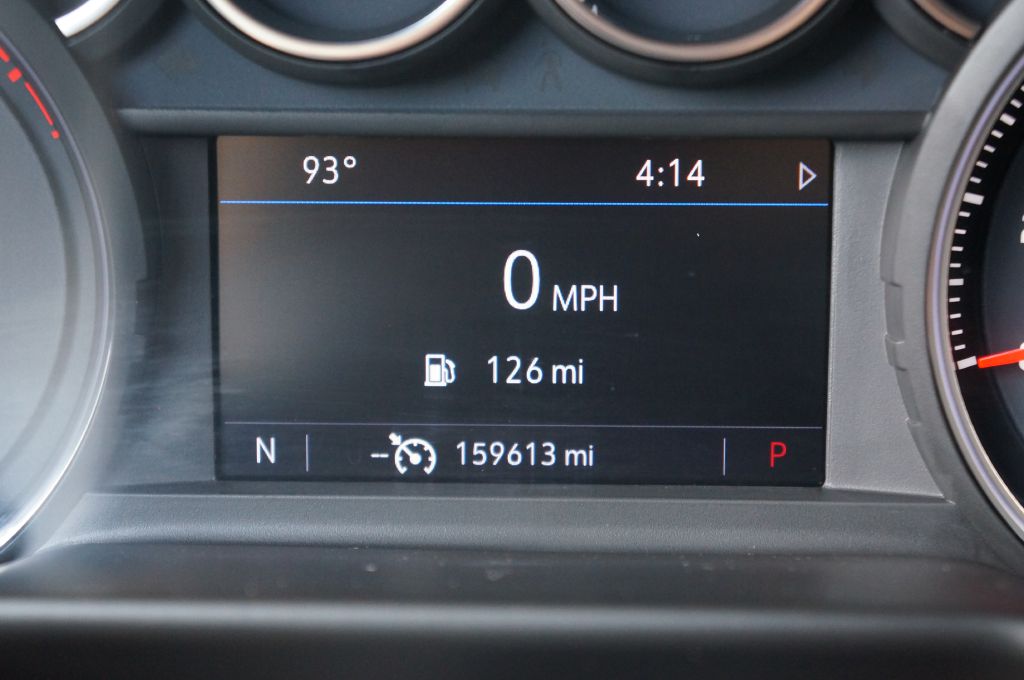 Photo 14 of this CHEVROLET SUBURBAN LT