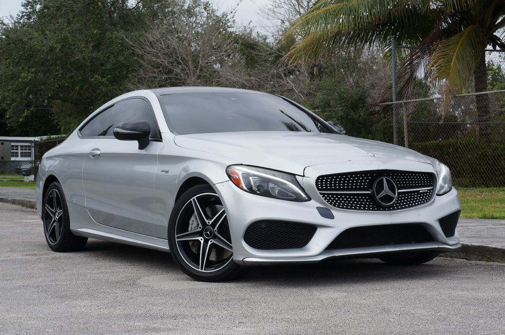 Photo 4 of this MERCEDES-BENZ C-CLASS AMG C43