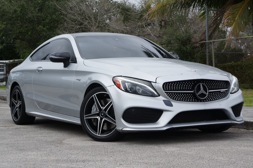 Photo 5 of this MERCEDES-BENZ C-CLASS AMG C43