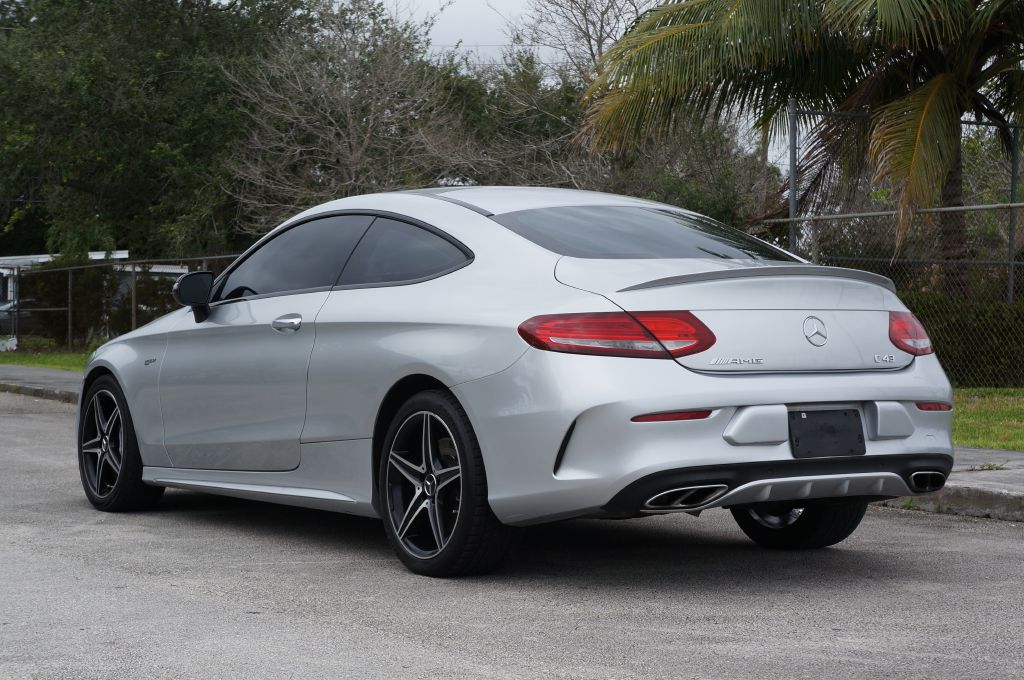Photo 7 of this MERCEDES-BENZ C-CLASS AMG C43