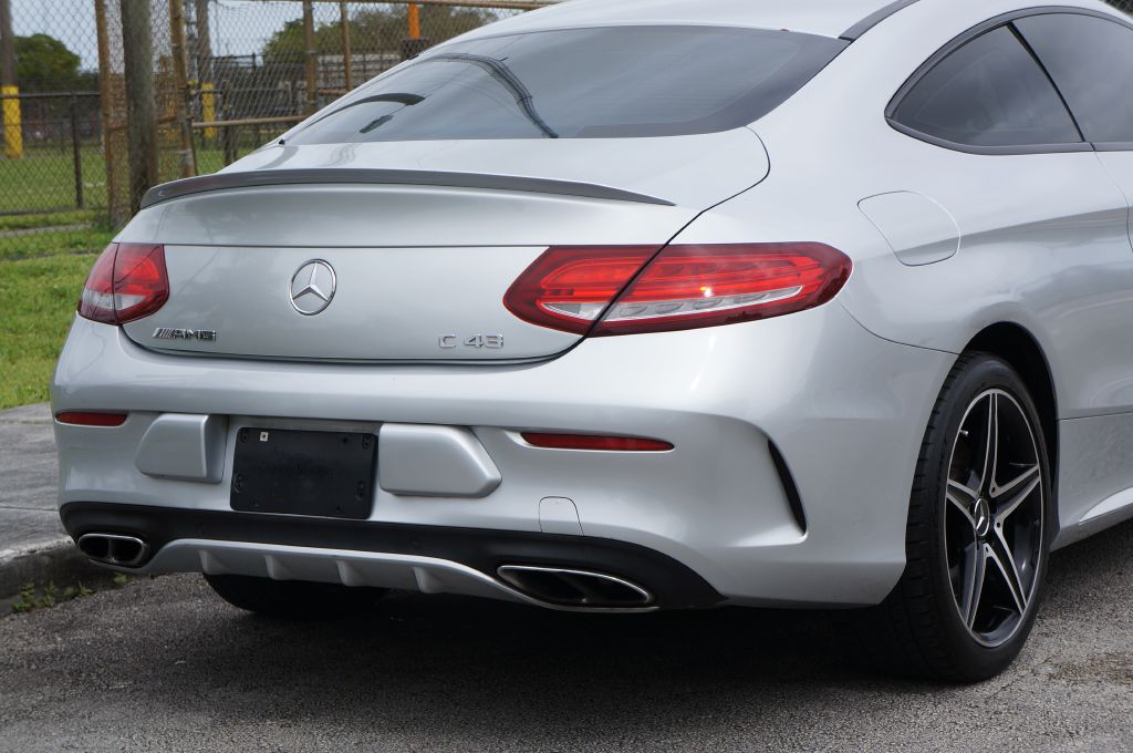 Photo 14 of this MERCEDES-BENZ C-CLASS AMG C43