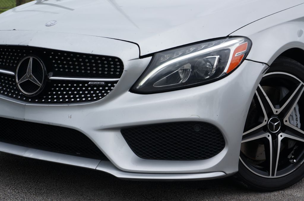 Photo 13 of this MERCEDES-BENZ C-CLASS AMG C43