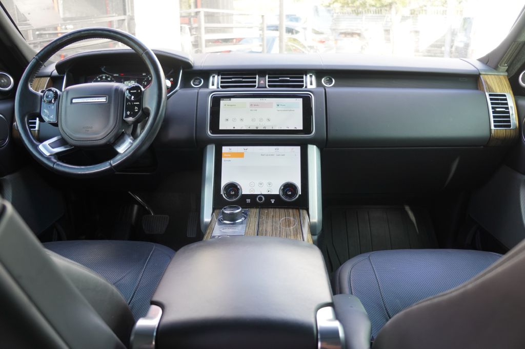 Photo 7 of this LAND ROVER RANGE ROVER SC