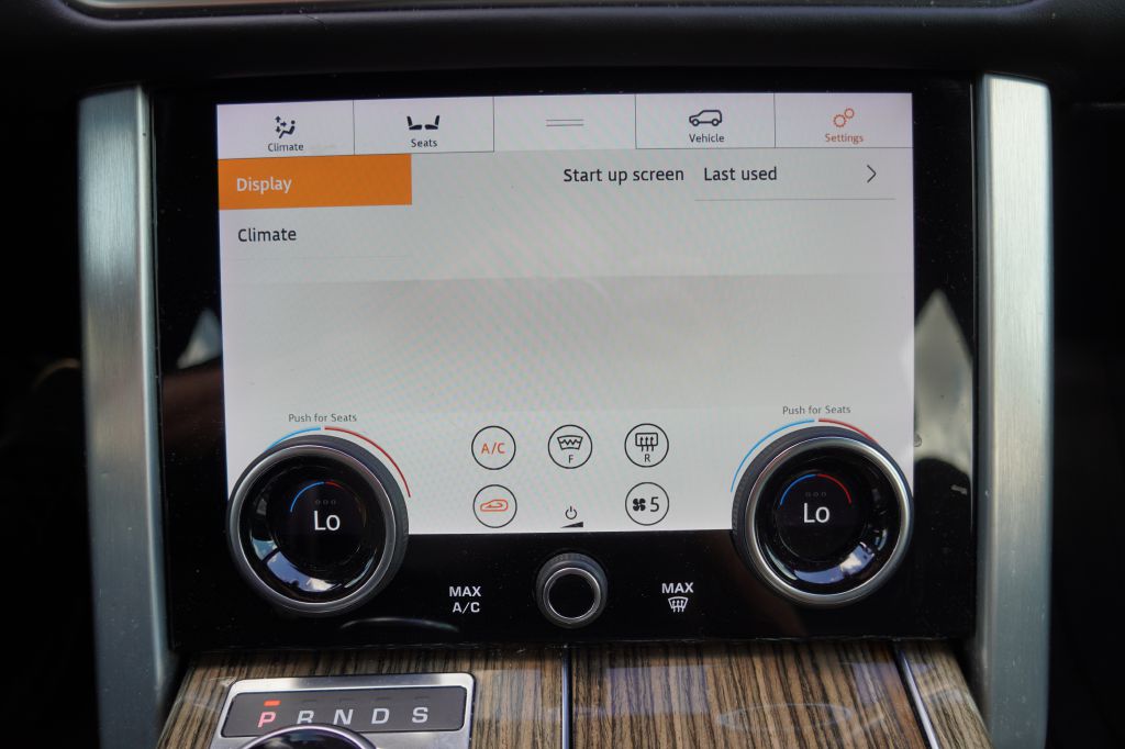 Photo 13 of this LAND ROVER RANGE ROVER SC