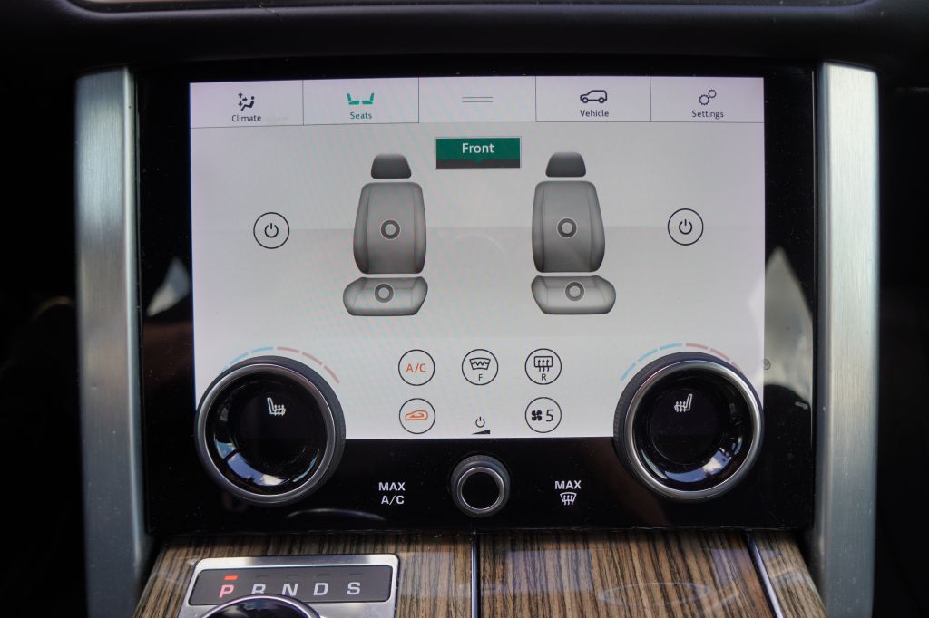 Photo 14 of this LAND ROVER RANGE ROVER SC