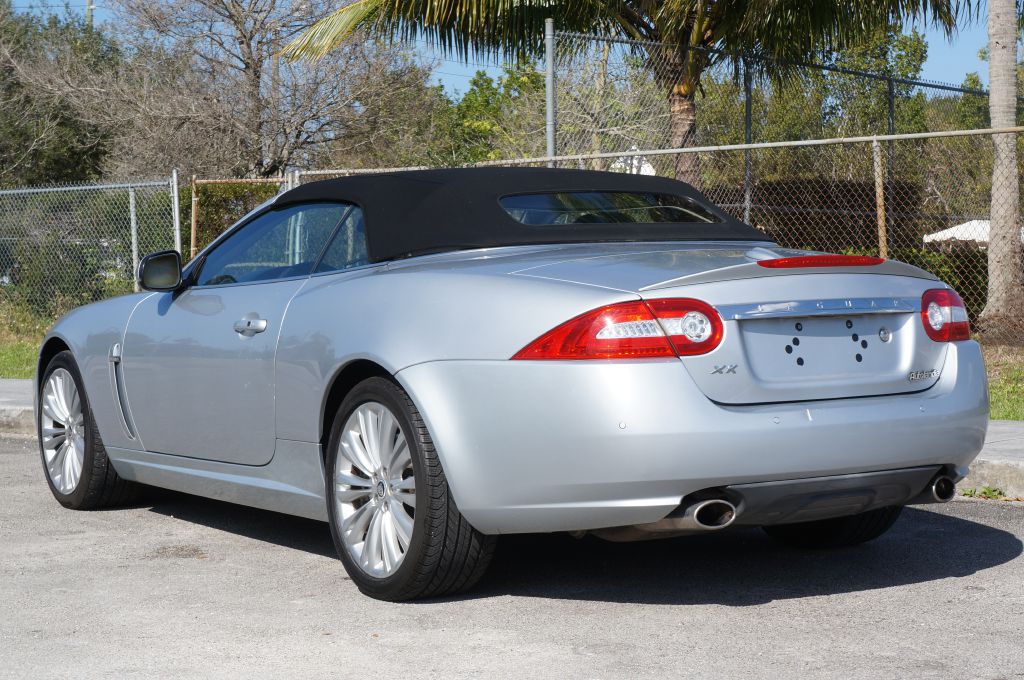 Photo 6 of this JAGUAR XK CV