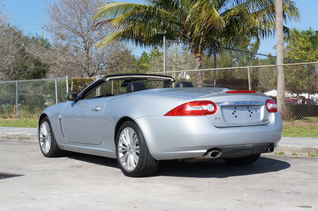 Photo 11 of this JAGUAR XK CV