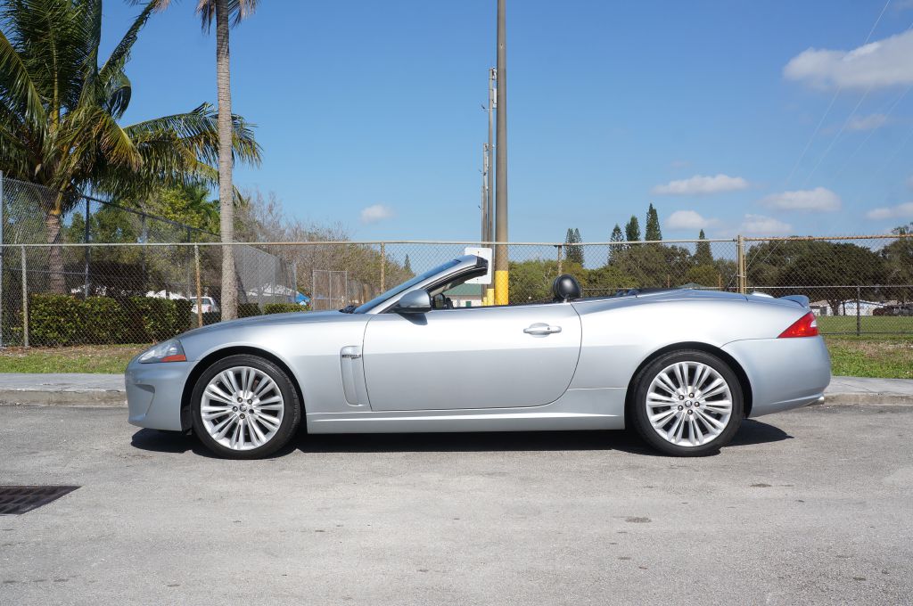 Photo 9 of this JAGUAR XK CV