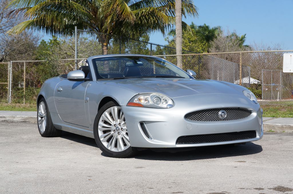 Photo 7 of this JAGUAR XK CV