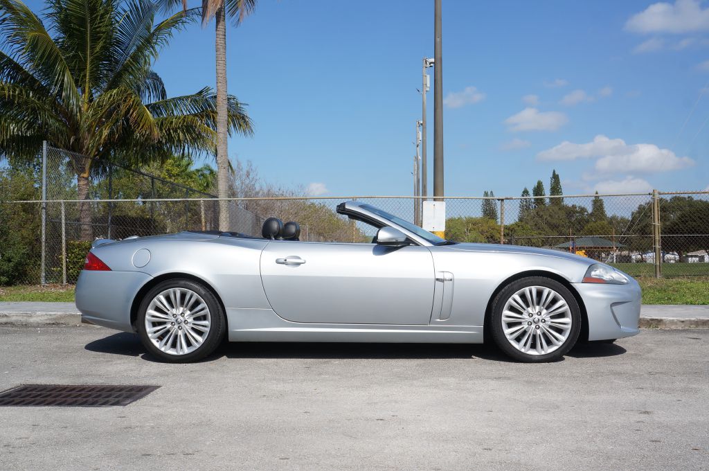Photo 17 of this JAGUAR XK CV