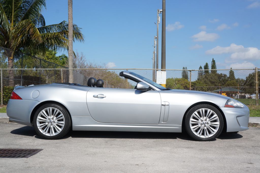 Photo 18 of this JAGUAR XK CV