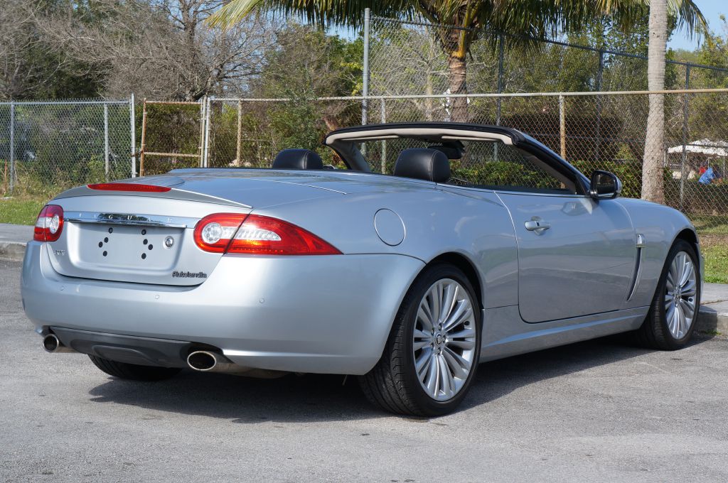 Photo 16 of this JAGUAR XK CV