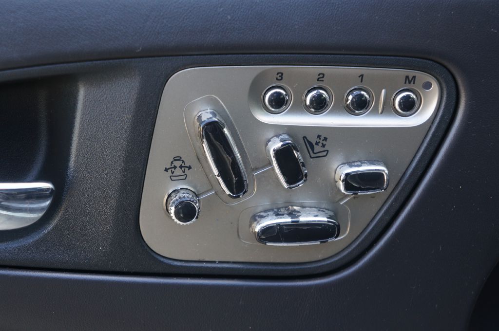 Photo 30 of this JAGUAR XK CV