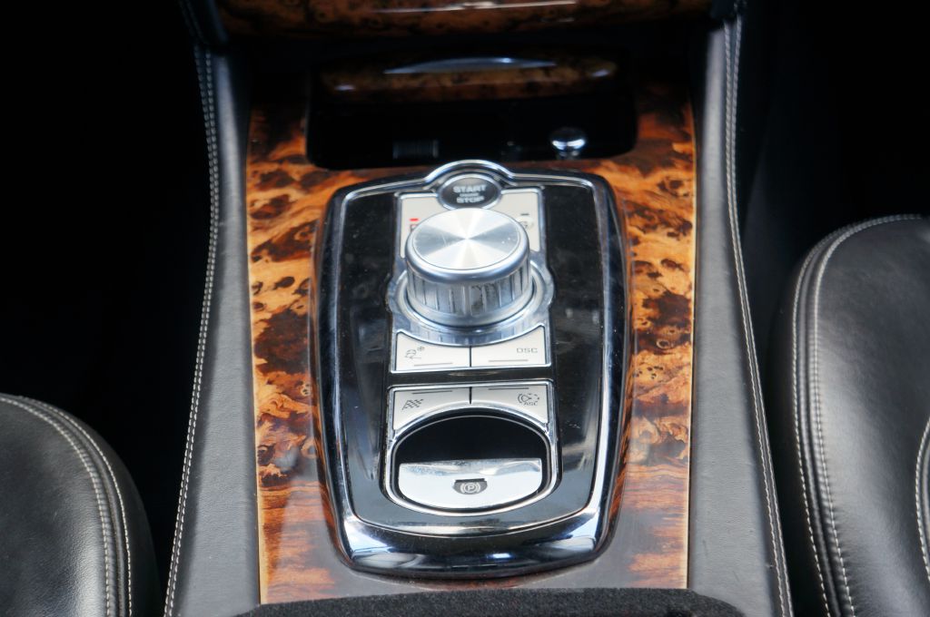Photo 50 of this JAGUAR XK CV