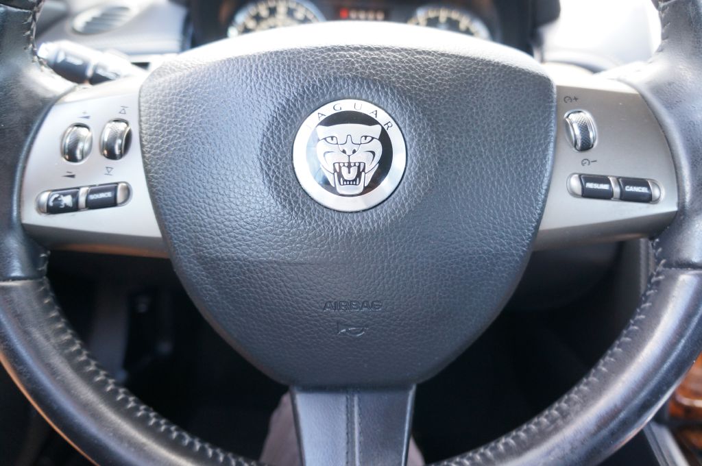 Photo 54 of this JAGUAR XK CV