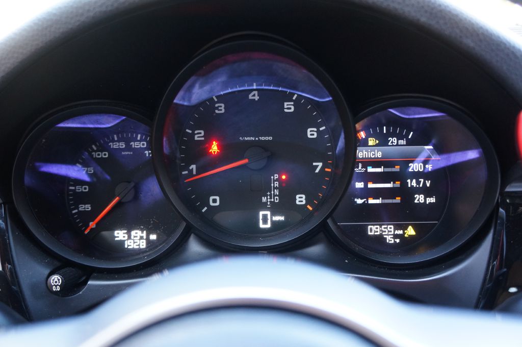 Photo 43 of this PORSCHE MACAN