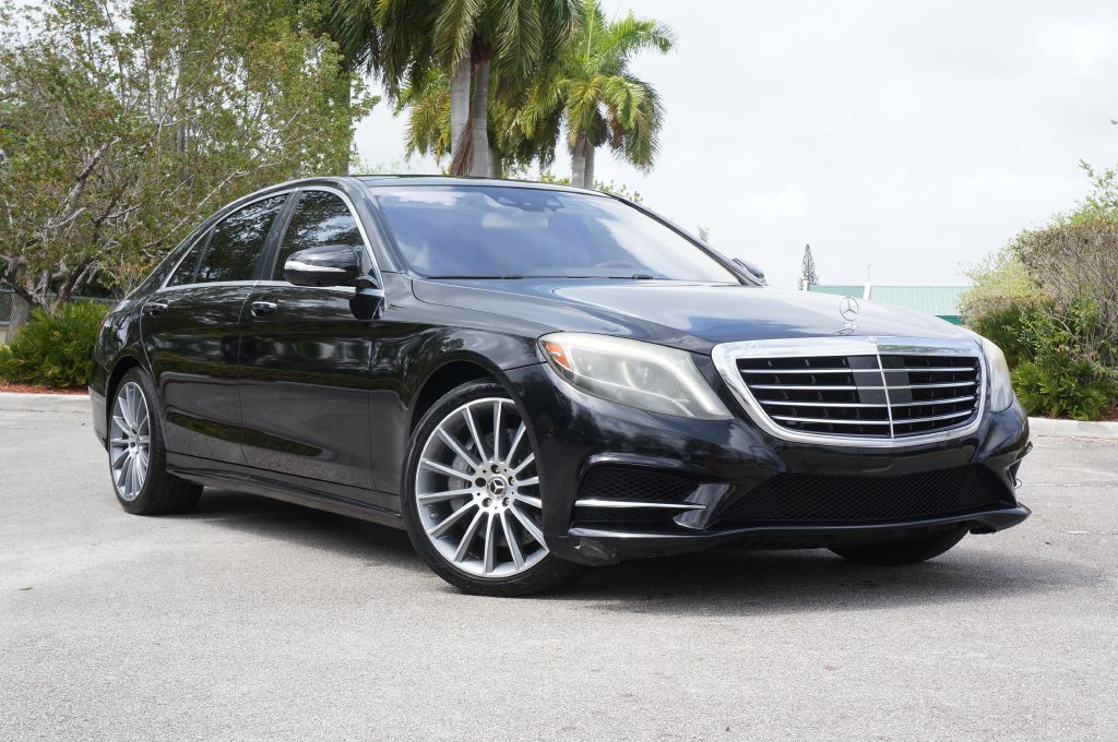 Photo 5 of this MERCEDES-BENZ S-CLASS