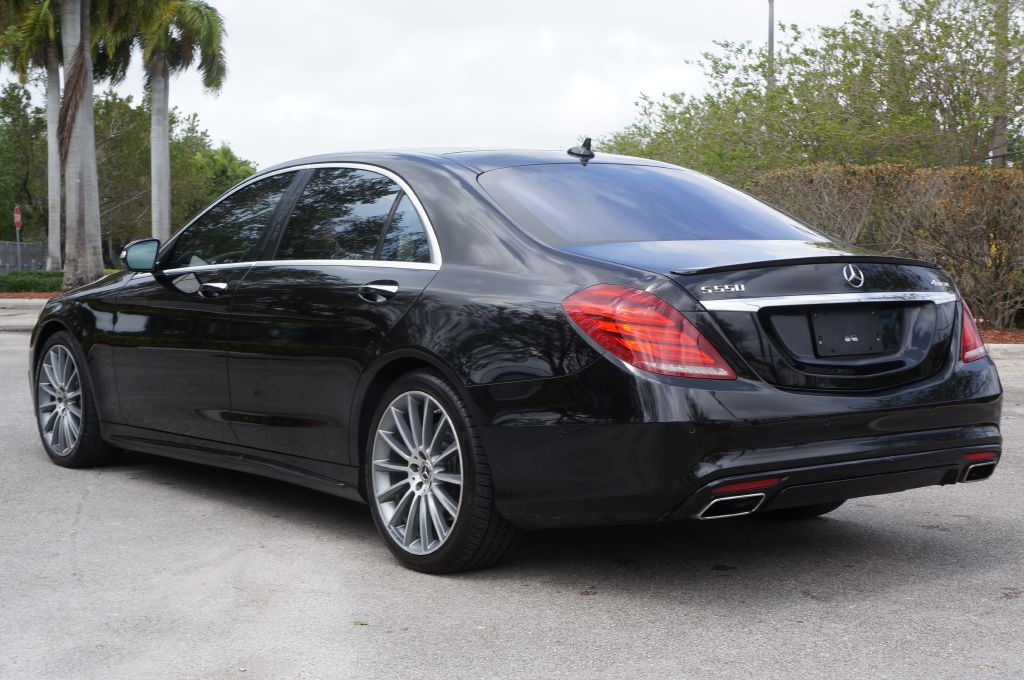 Photo 10 of this MERCEDES-BENZ S-CLASS