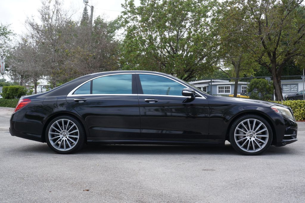 Photo 16 of this MERCEDES-BENZ S-CLASS