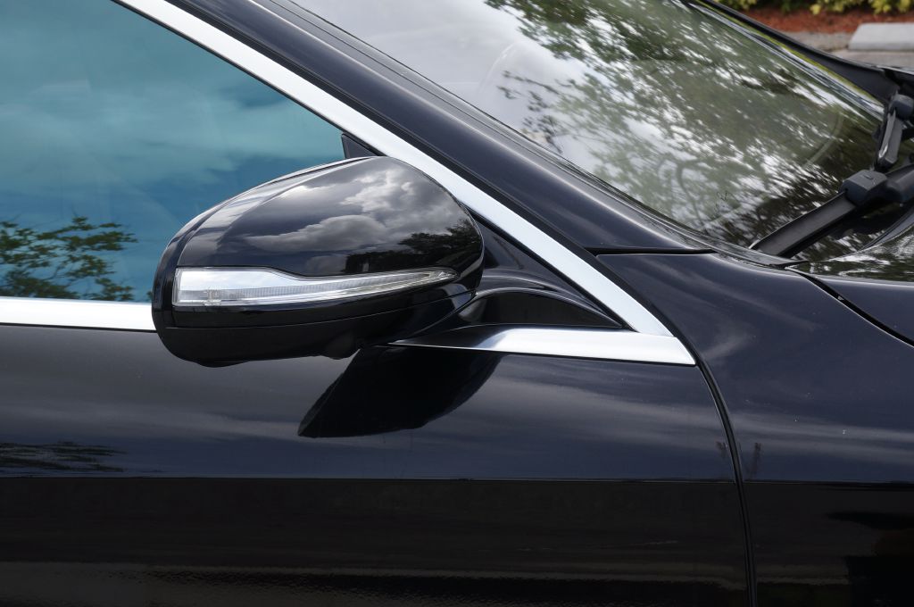 Photo 19 of this MERCEDES-BENZ S-CLASS