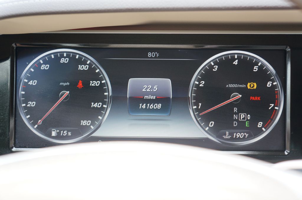 Photo 48 of this MERCEDES-BENZ S-CLASS