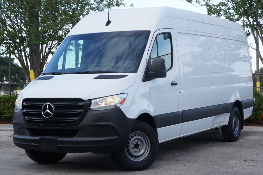 2022 MERCEDES-BENZ SPRINTER HR