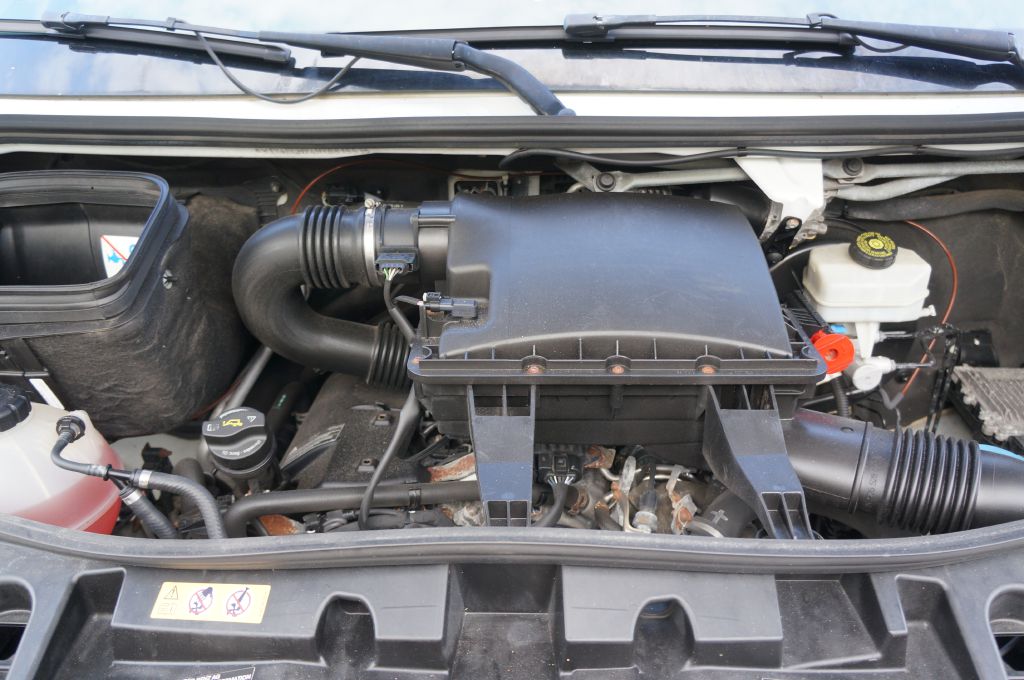 Photo 20 of this MERCEDES-BENZ SPRINTER HR