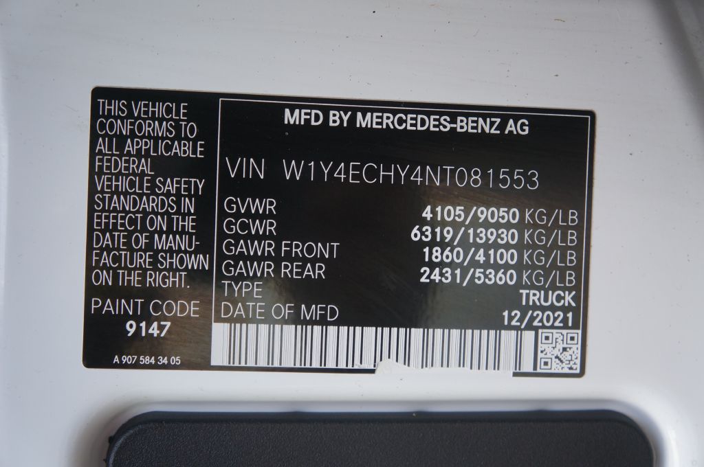 Photo 41 of this MERCEDES-BENZ SPRINTER HR
