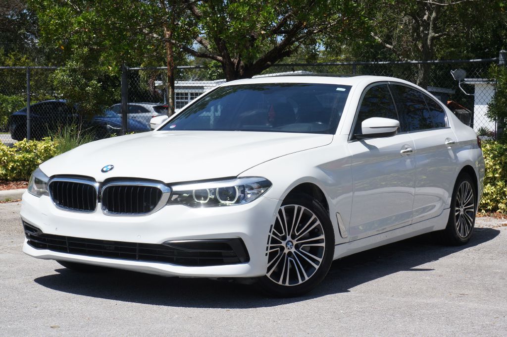 Photo 2 of this BMW 530I