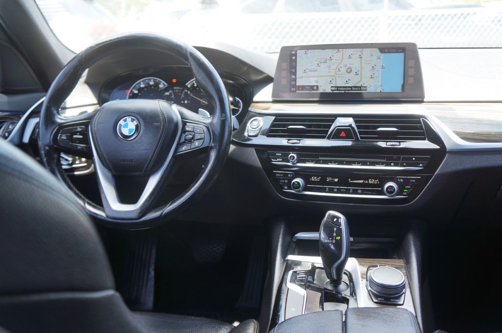 Photo 30 of this BMW 530I