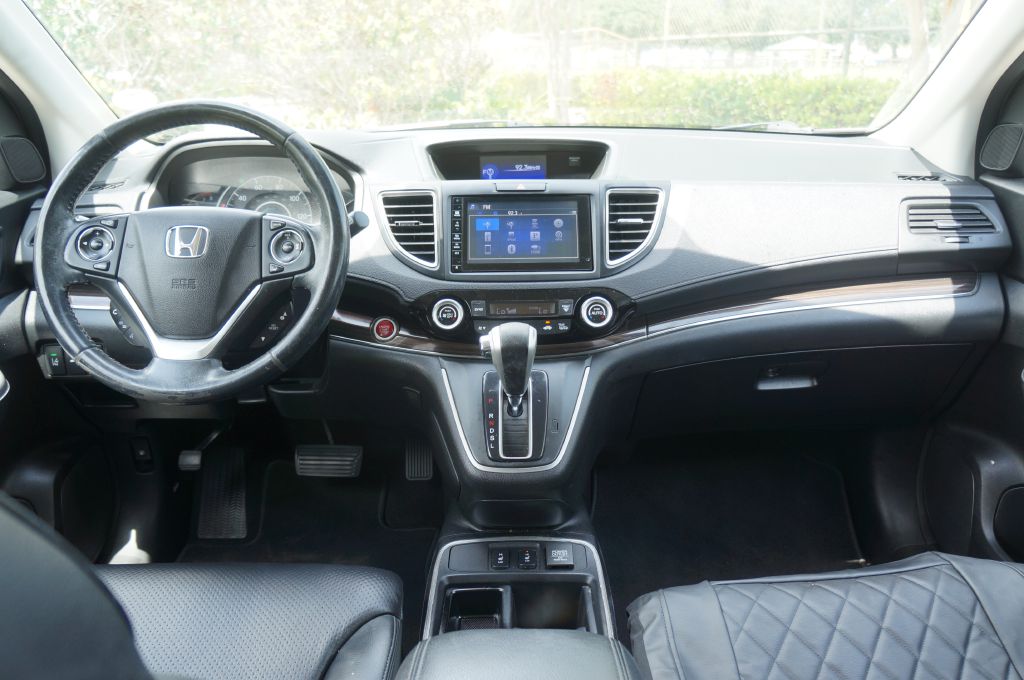 Photo 26 of this HONDA CR-V TOURING
