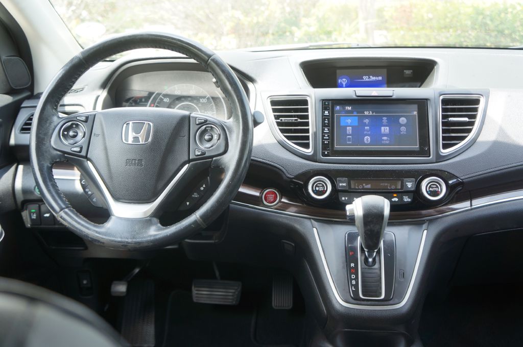 Photo 27 of this HONDA CR-V TOURING