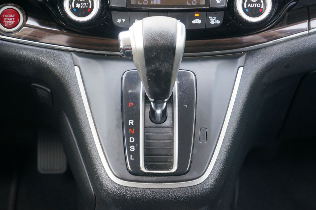 Photo 34 of this HONDA CR-V TOURING