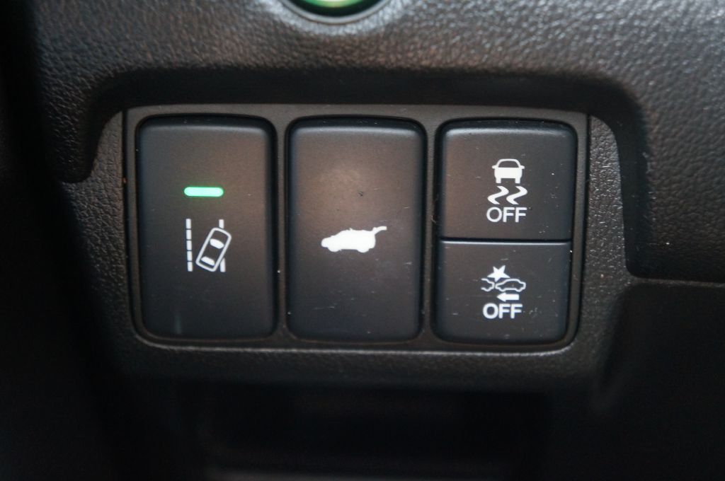 Photo 35 of this HONDA CR-V TOURING