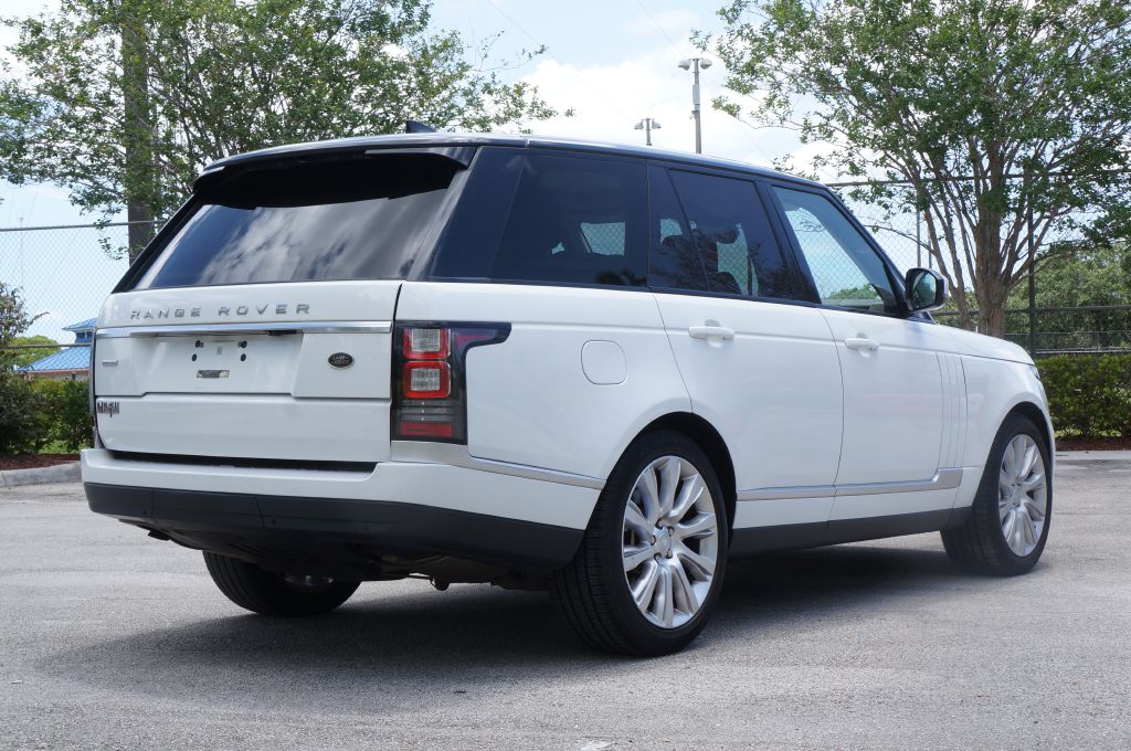 Photo 10 of this LAND ROVER RANGE ROVER SUP