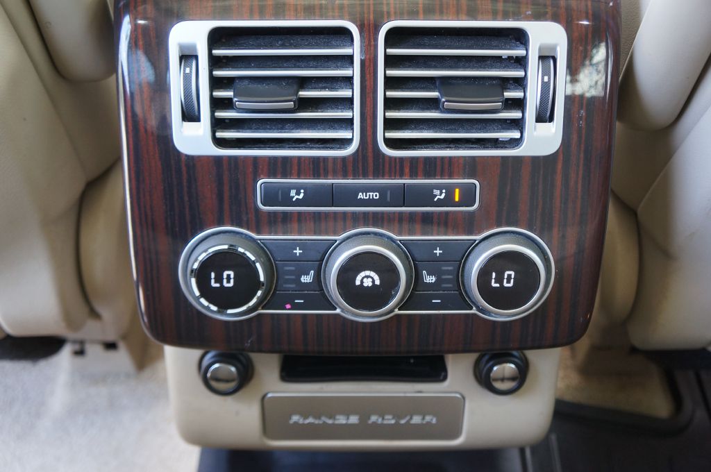 Photo 29 of this LAND ROVER RANGE ROVER SUP