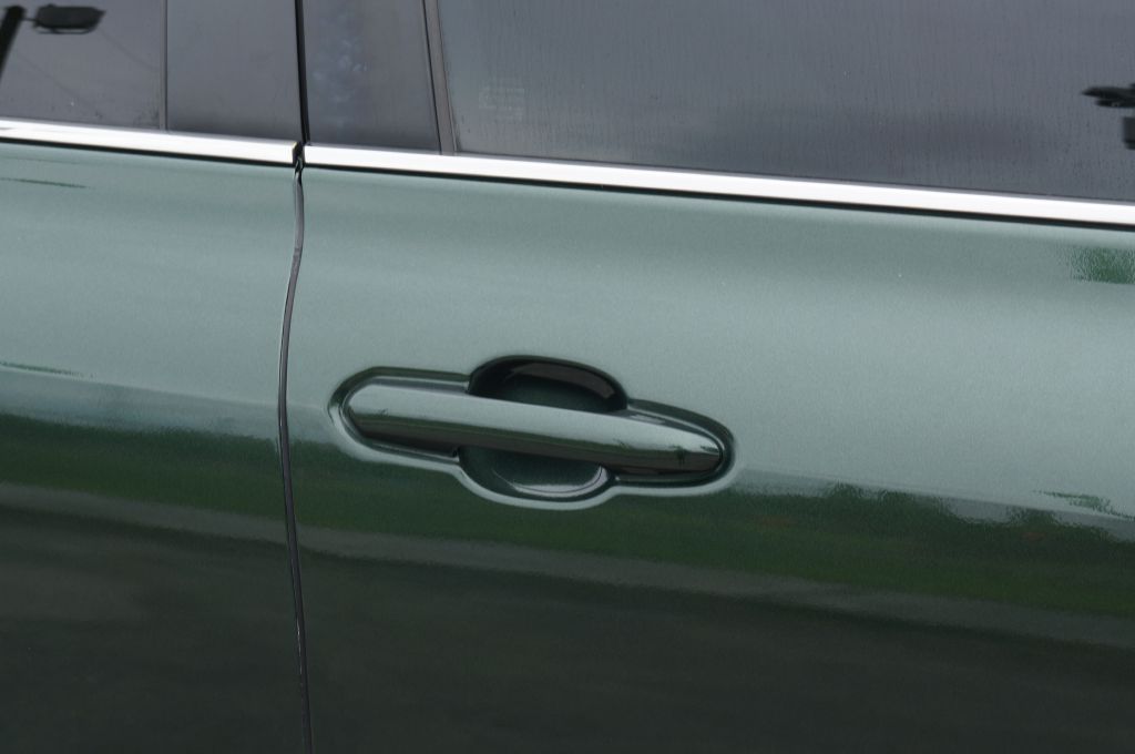 Photo 16 of this TOYOTA HIGHLANDER LE