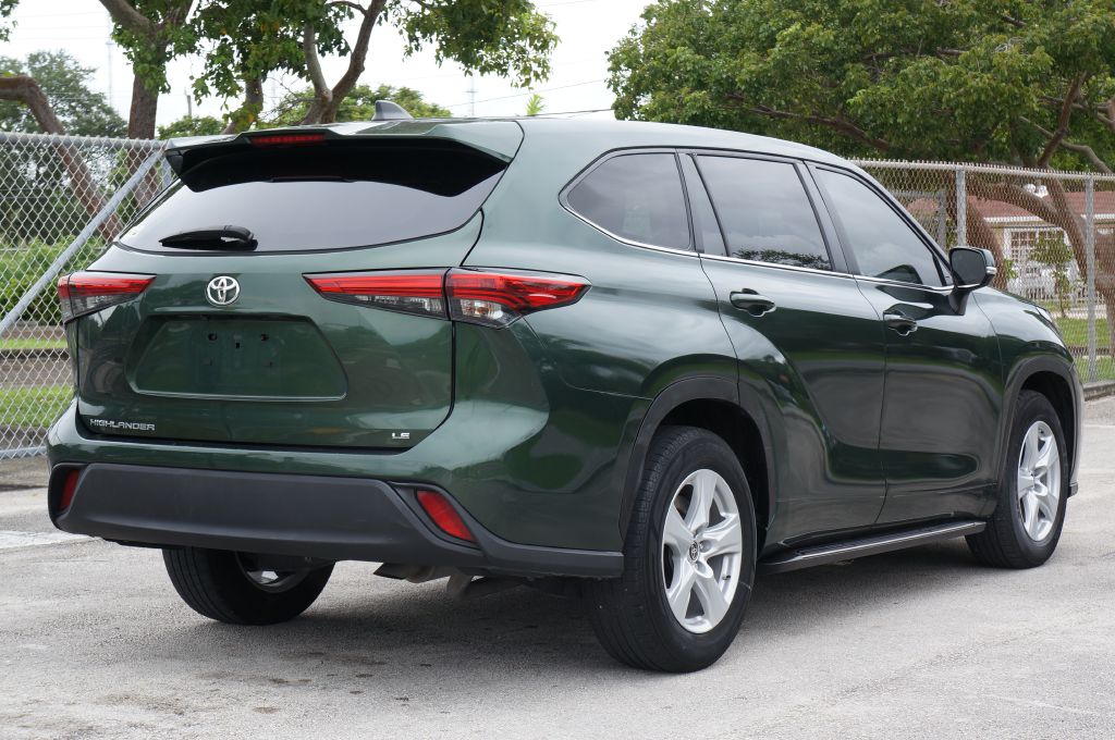 Photo 11 of this TOYOTA HIGHLANDER LE