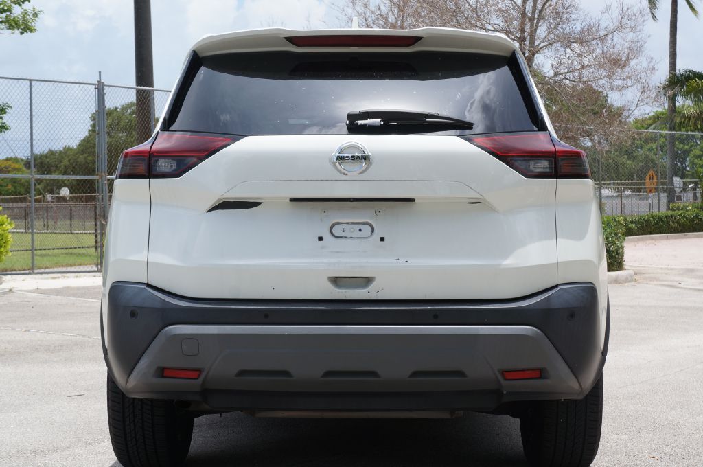 Photo 9 of this NISSAN ROGUE SV