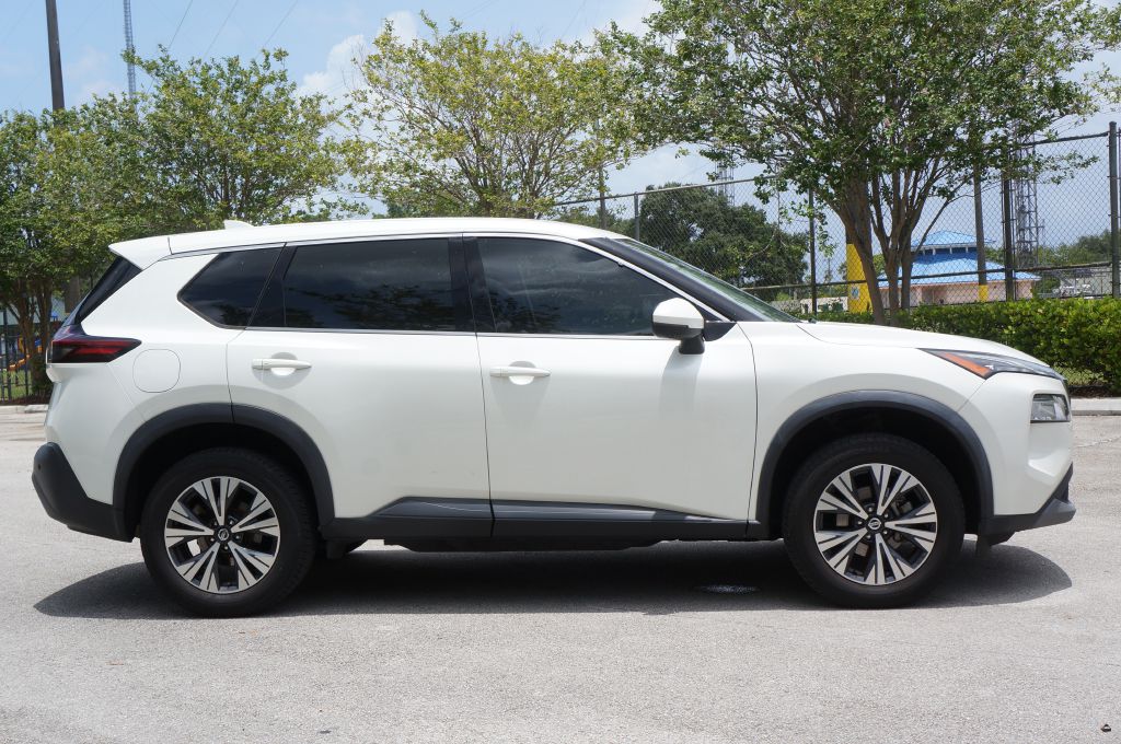 Photo 12 of this NISSAN ROGUE SV