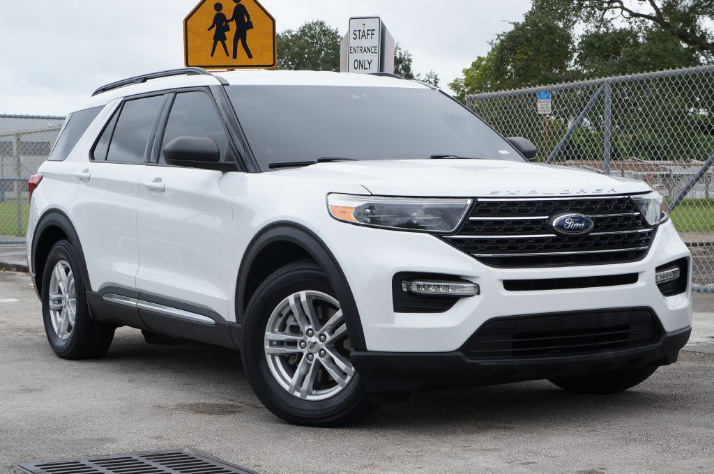 Photo 5 of this FORD EXPLORER