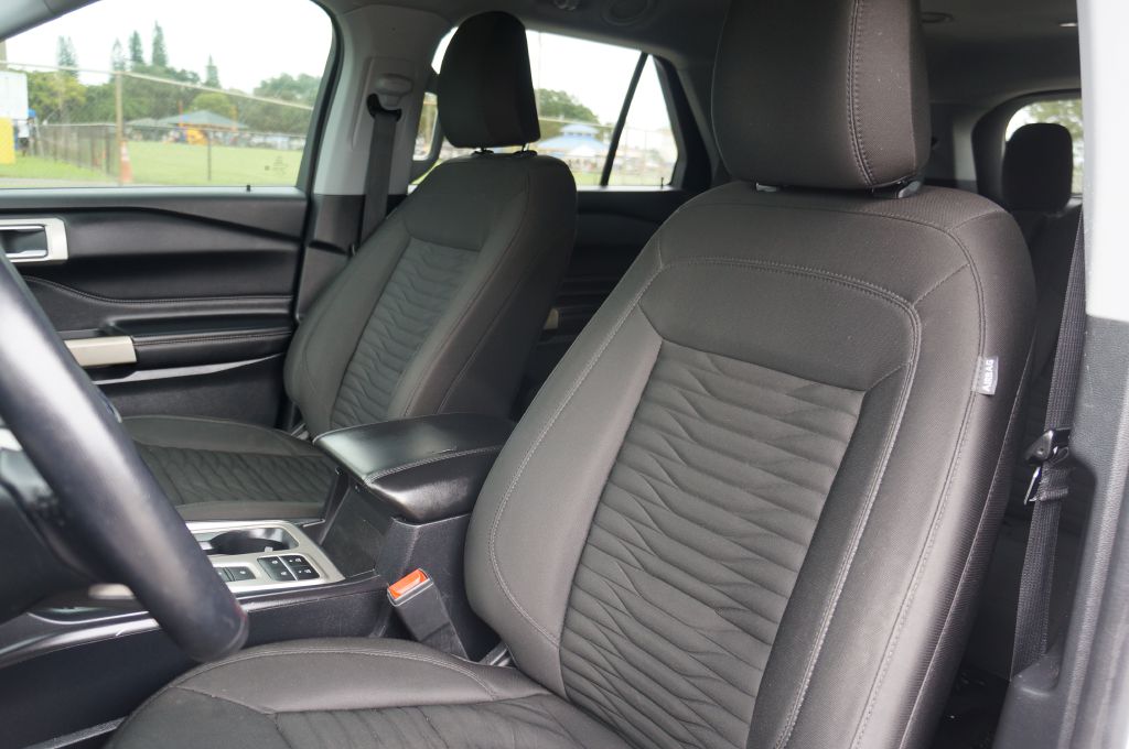Photo 20 of this FORD EXPLORER