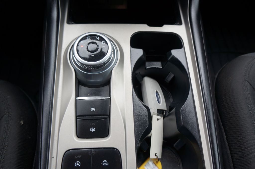 Photo 35 of this FORD EXPLORER