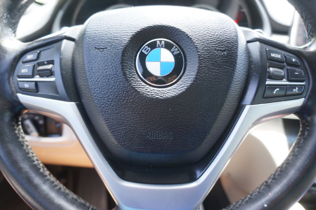 Photo 39 of this BMW X6 XDRIVE35I