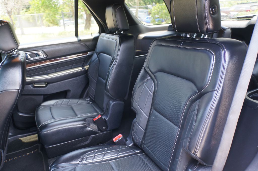 Photo 28 of this FORD EXPLORER PLAT